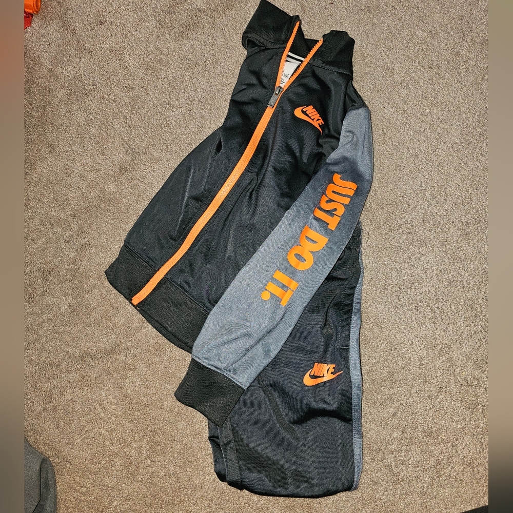 Nike track suit